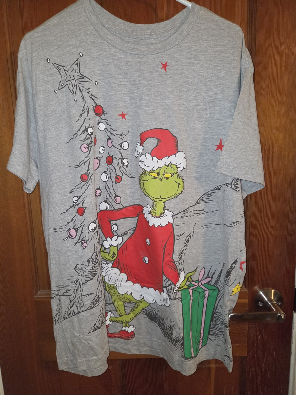 Gray Grinch Graphic Short Sleeve Tee - Holiday Print